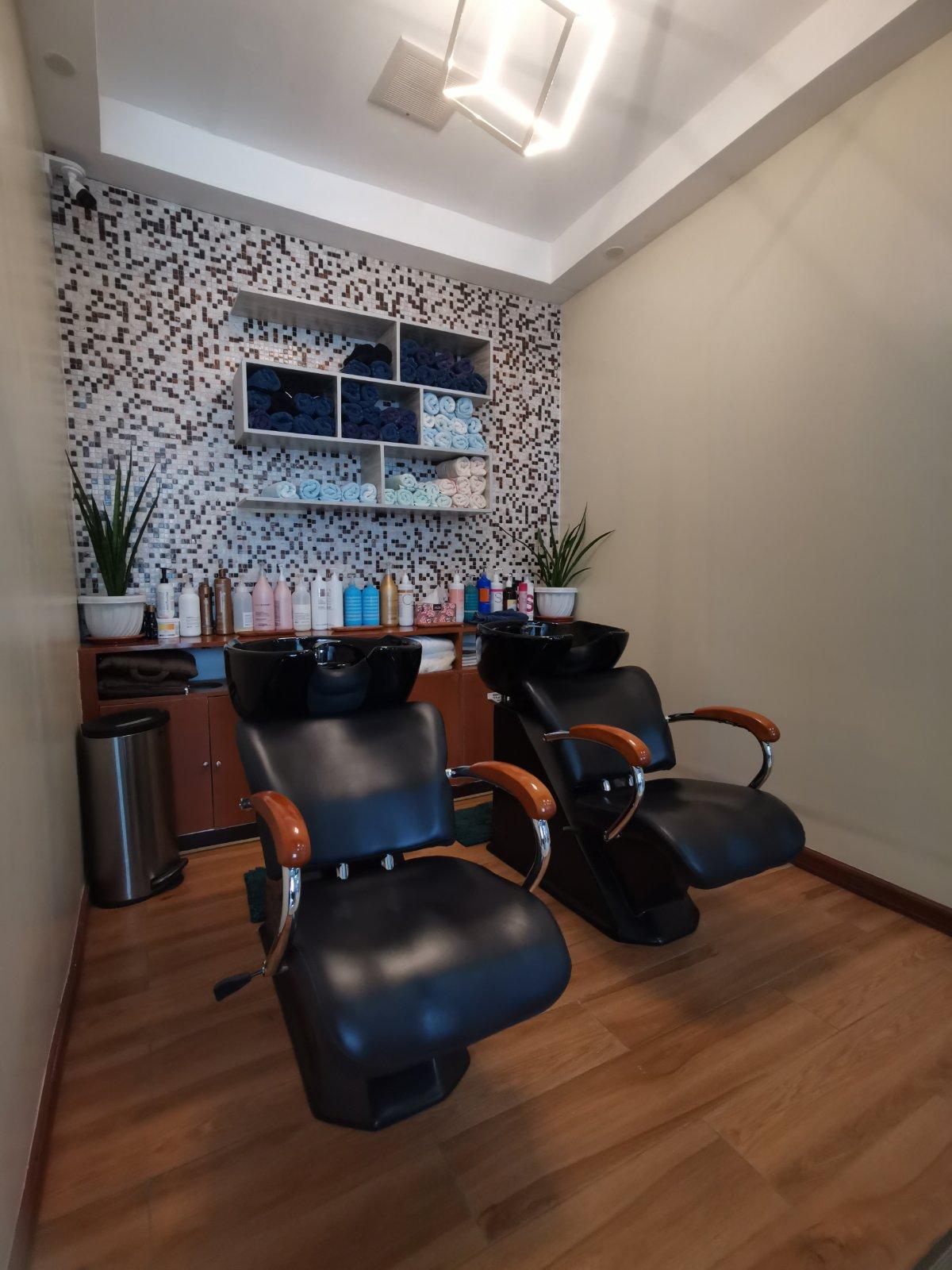 Artistique Salon and Spa photo 4