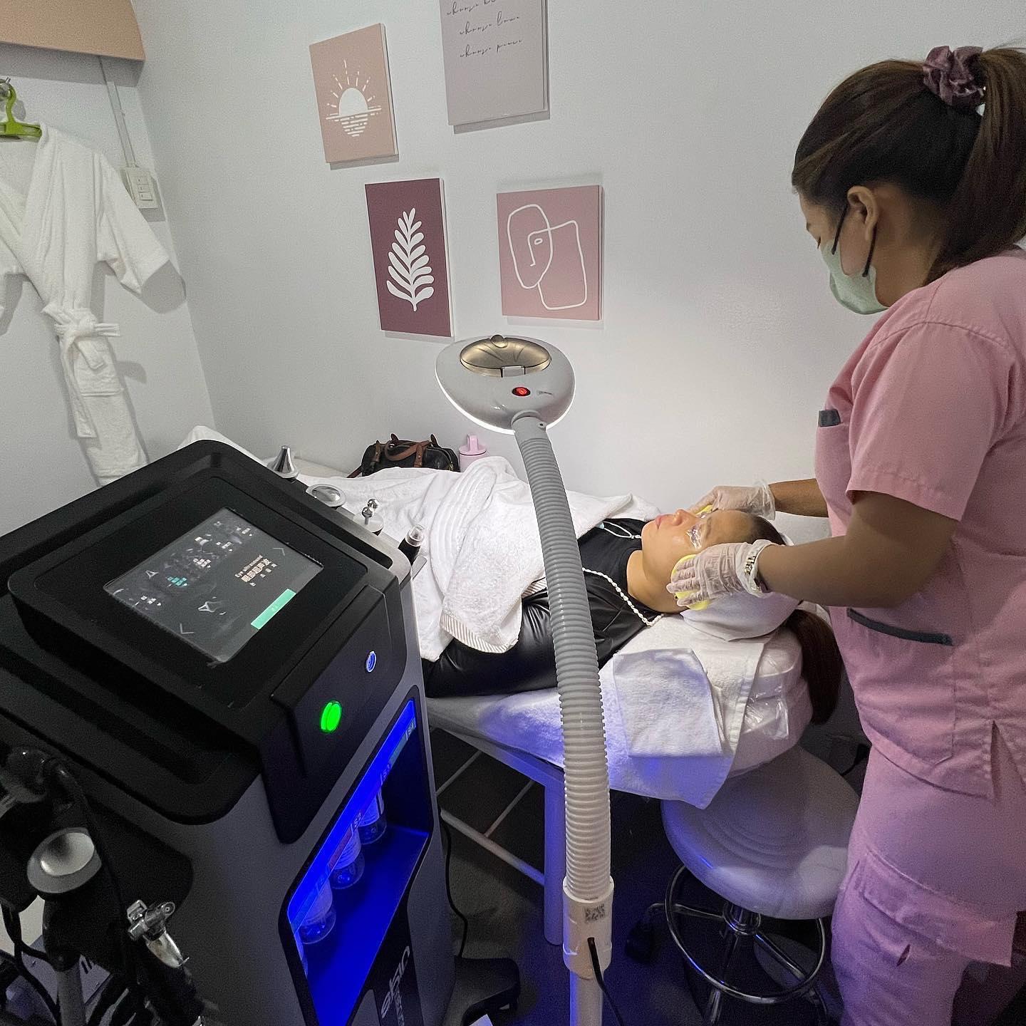Skin 21 Nails and Beauty Clinic — photo 7