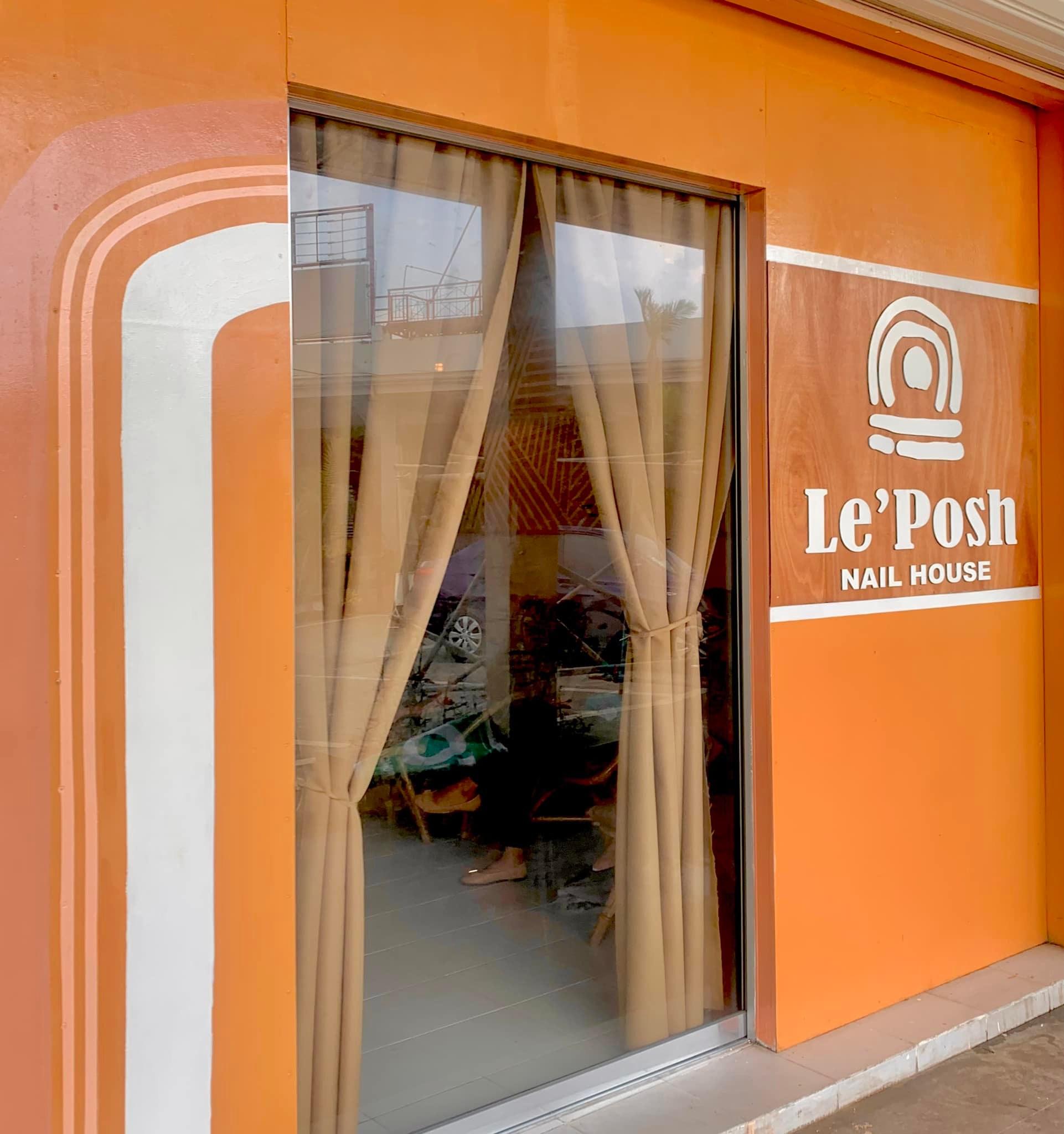 Le Posh Nail House — photo 9