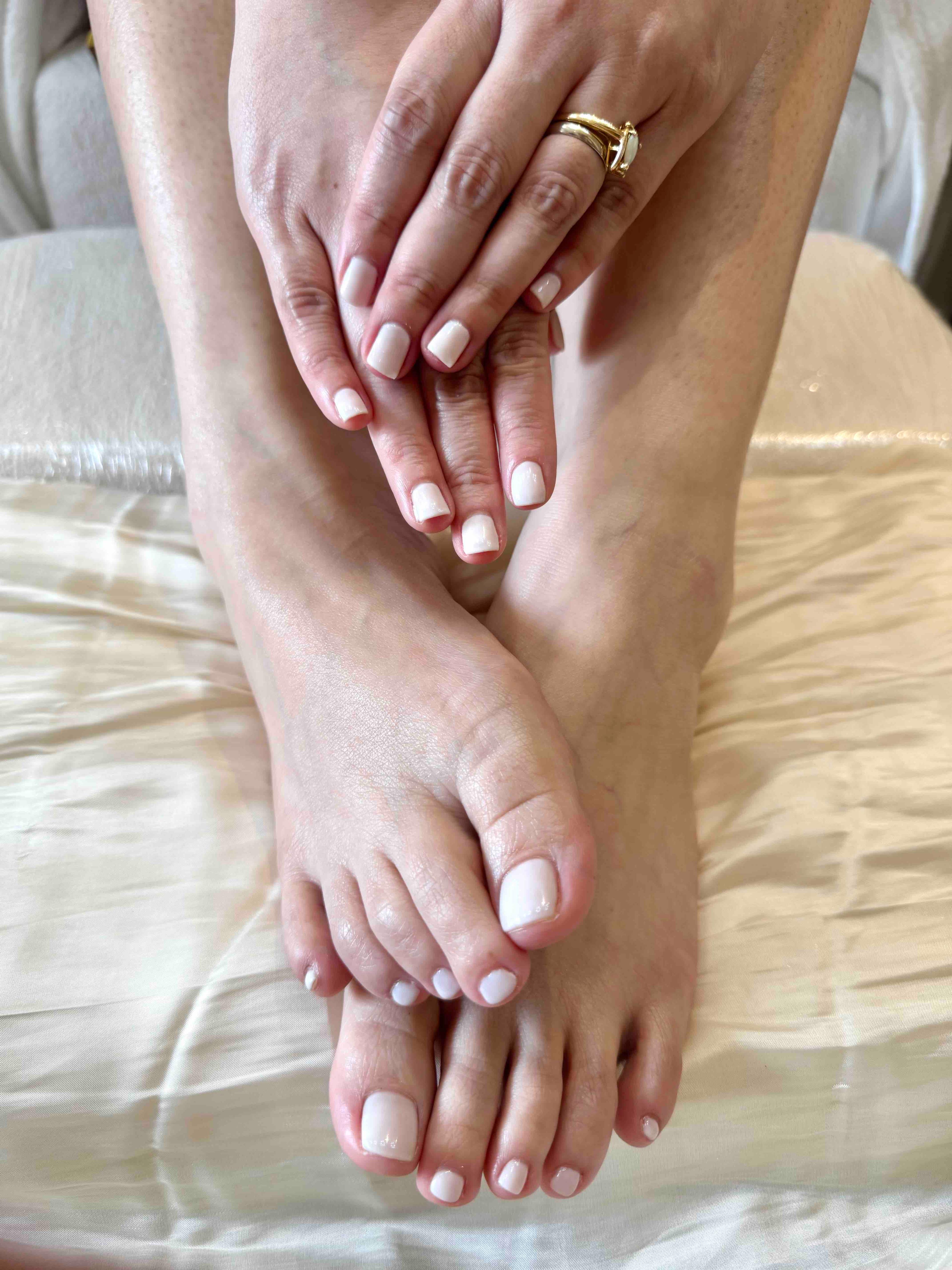 The Cosy Cove Nail Lounge — photo 7
