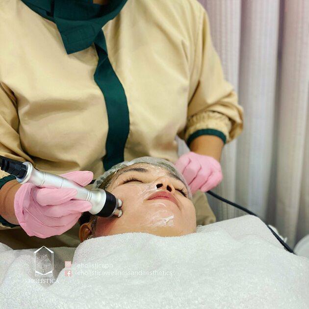 Signature Facial + Contour, Mask & Lymphatic Massage
