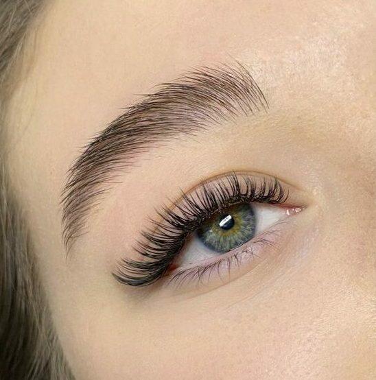 Mega Volume Featherlash Eyelash Extensions
